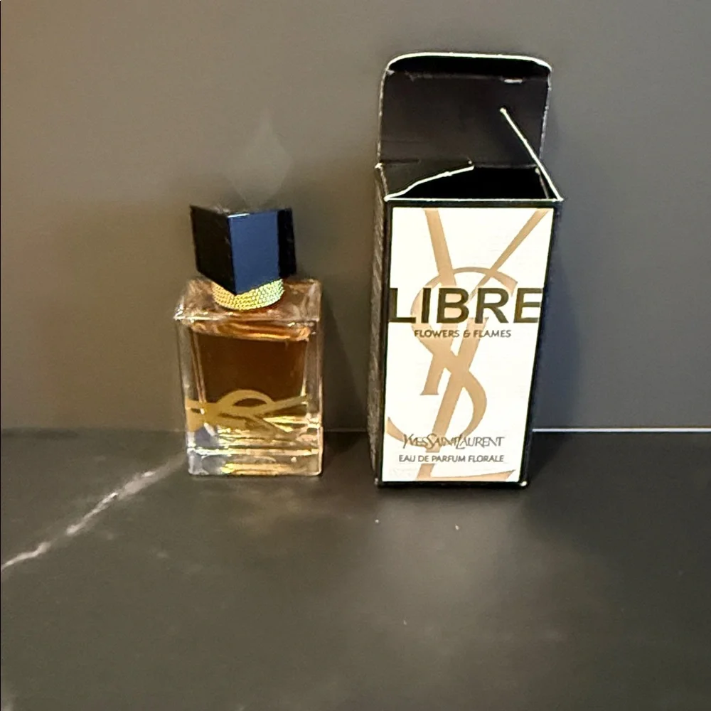 YSL Libre Flowers and Flames Mini Eau de P arfum Dabber